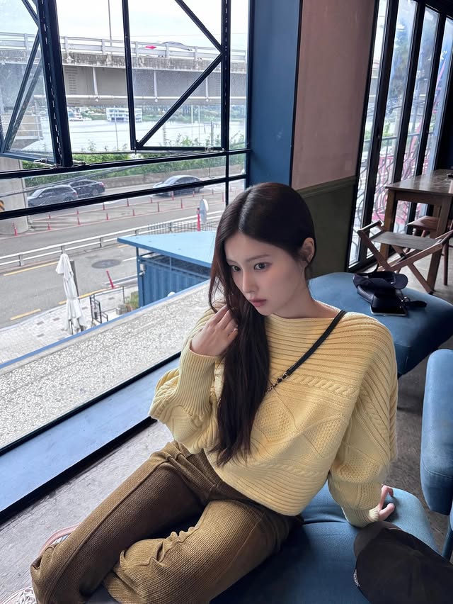 Latest photo of Kang Hyewon