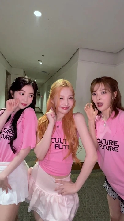 Latest photo of Seulgi (Red Velvet)