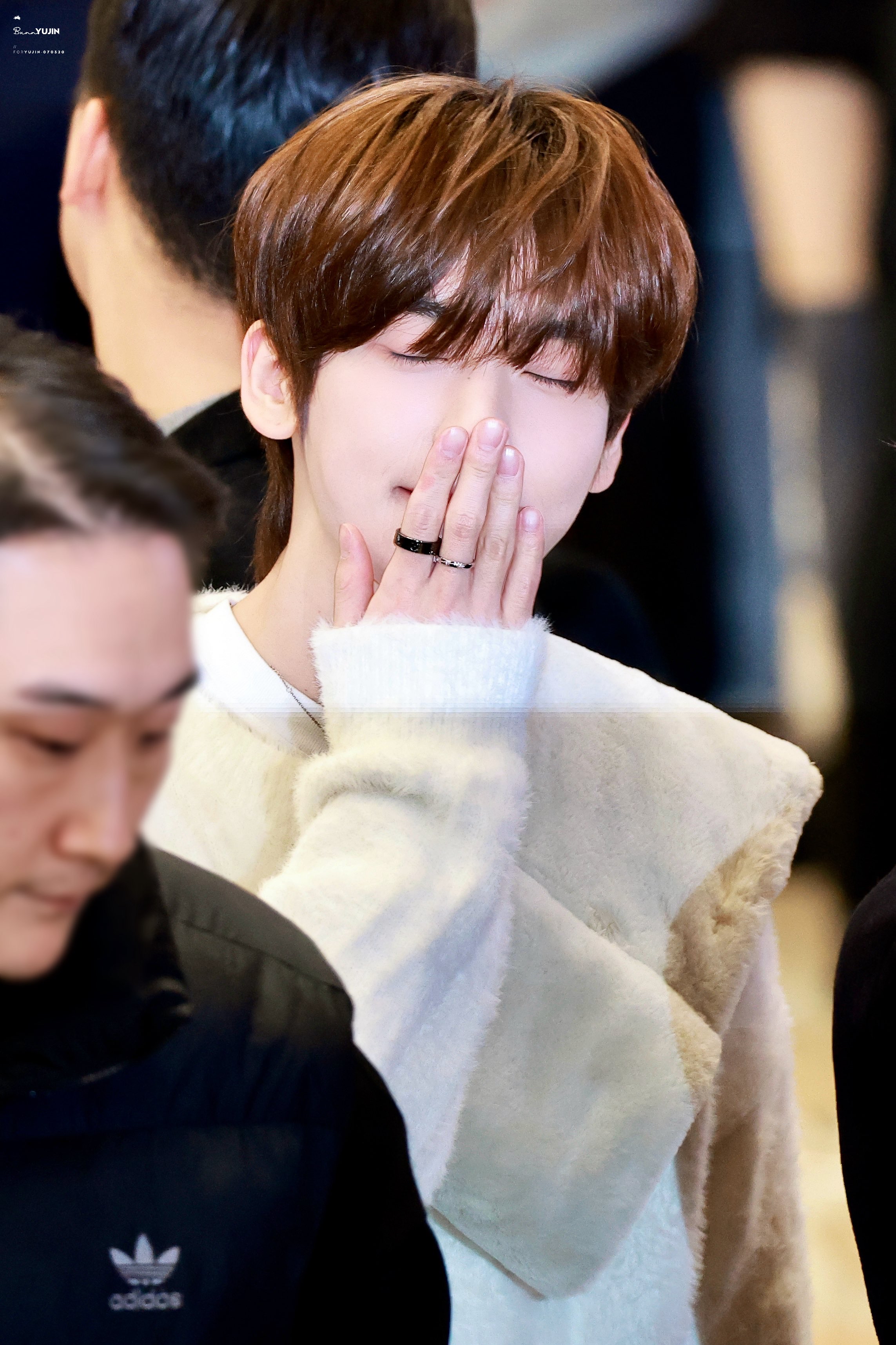 韩维辰 (ZEROBASEONE)的最新照片