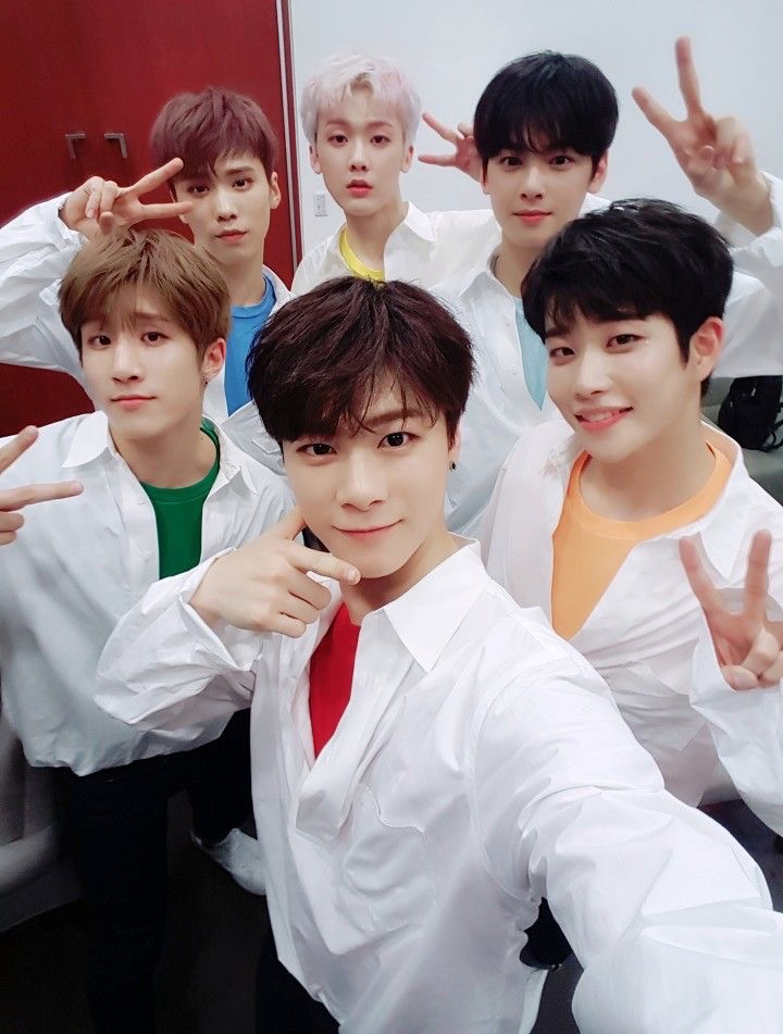 Foto aktivitas terbaru ASTRO