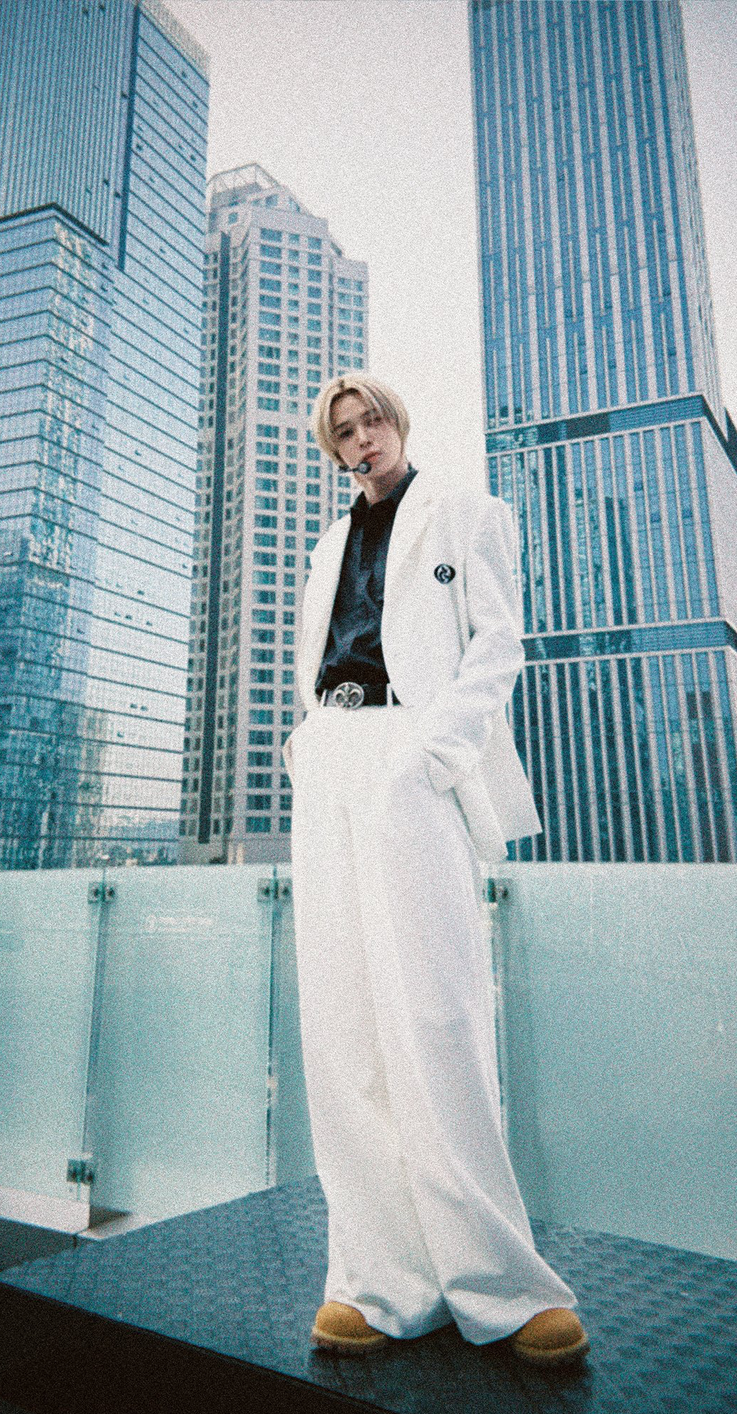 Behind-the-scenes cut of K (&TEAM)