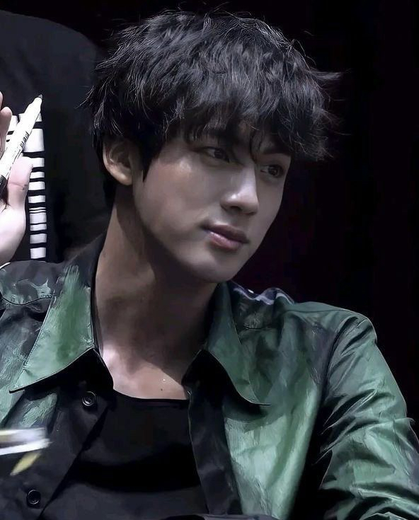Potret di balik layar Jin (BTS)