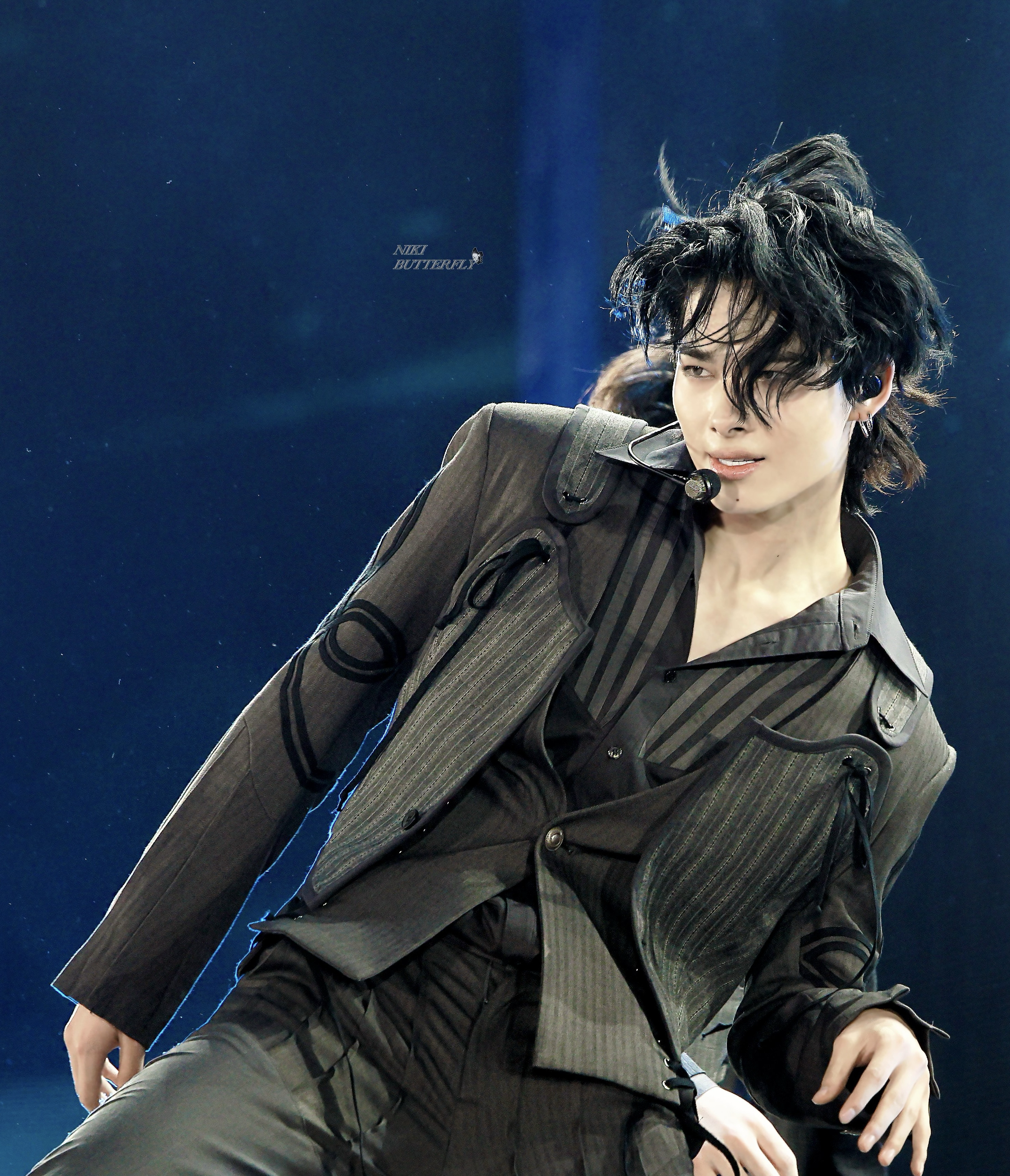 ニキ (ENHYPEN)の舞台裏ショット