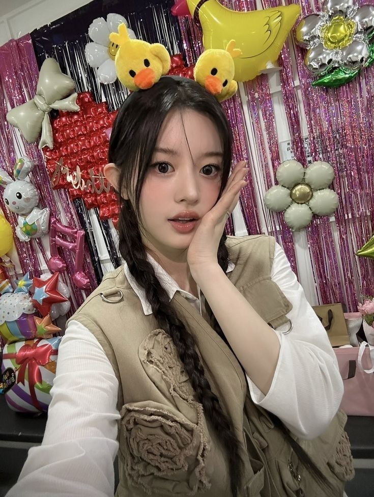 Latest photo of Minju (ILLIT)