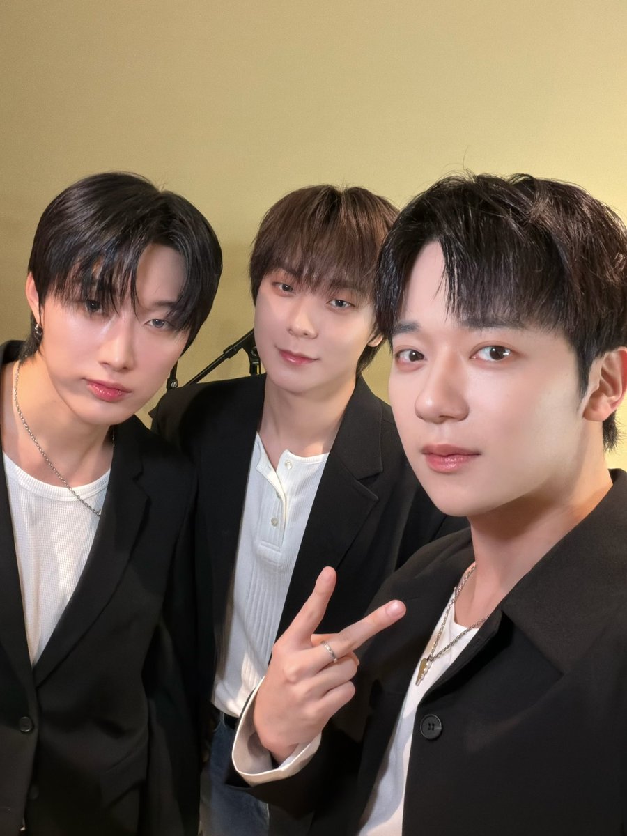 Behind-the-scenes cut of OMEGA X