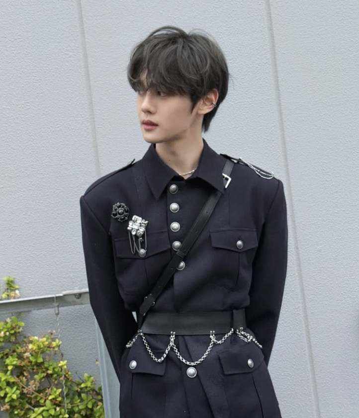 A moment captured by Kim Gyuvin (ZEROBASEONE)'s fan