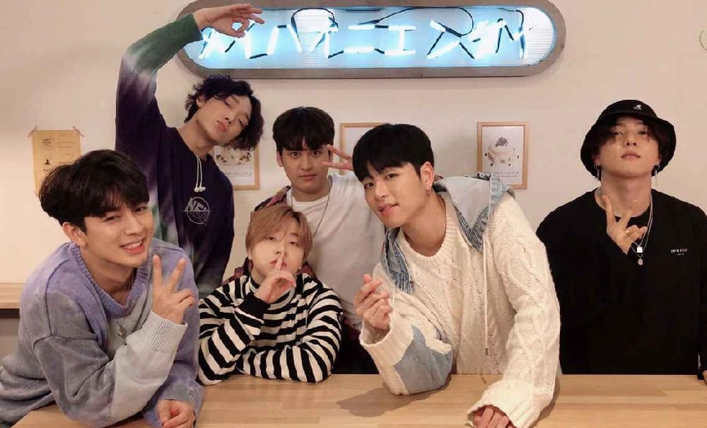 Latest photo of iKON