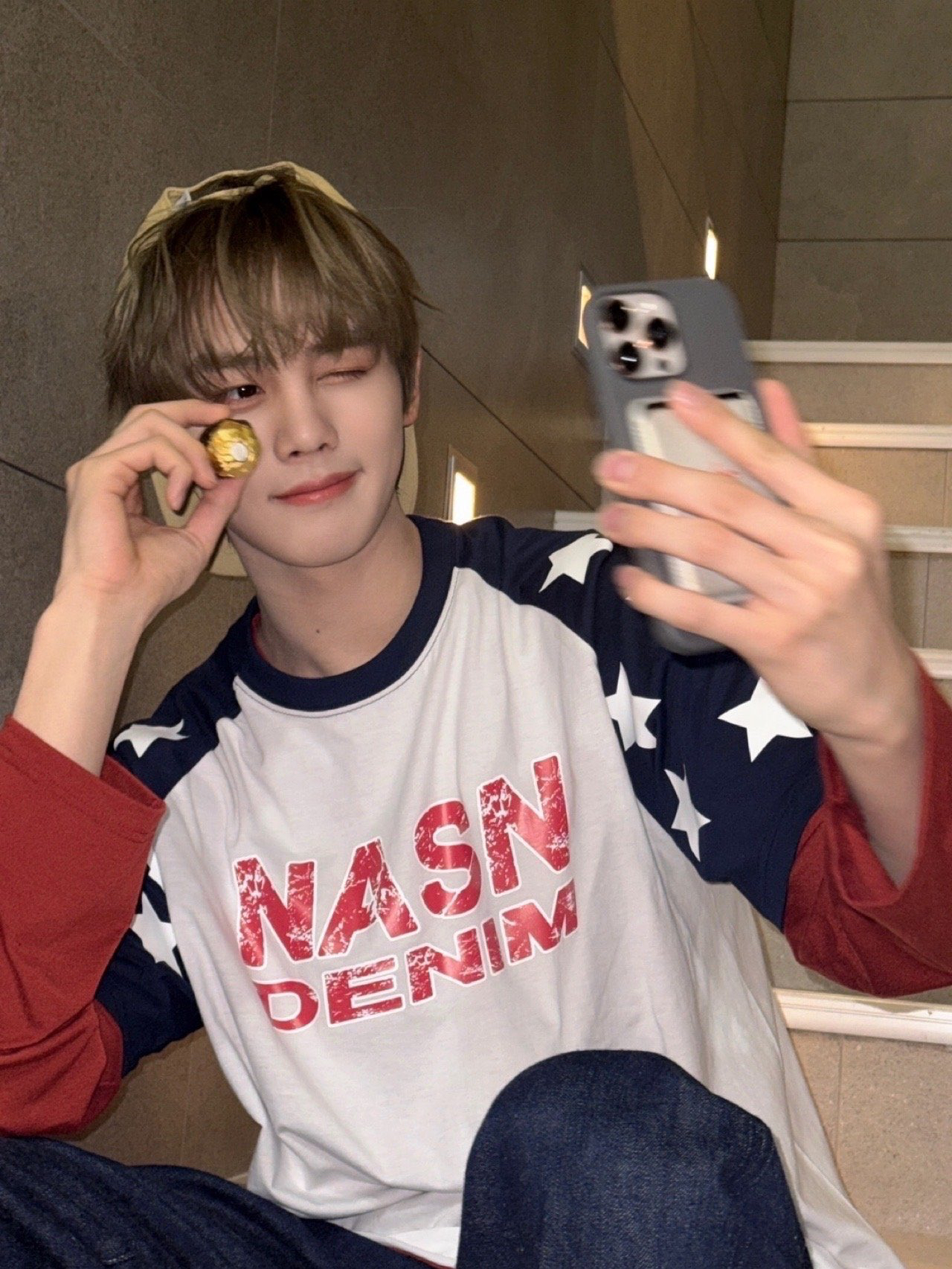 Behind-the-scenes cut of Kim Gyuvin (ZEROBASEONE)