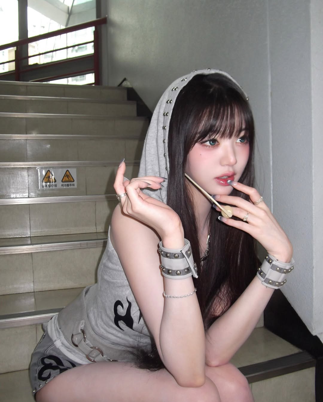 Recent activity shot of Jang Wonyoung (IVE)