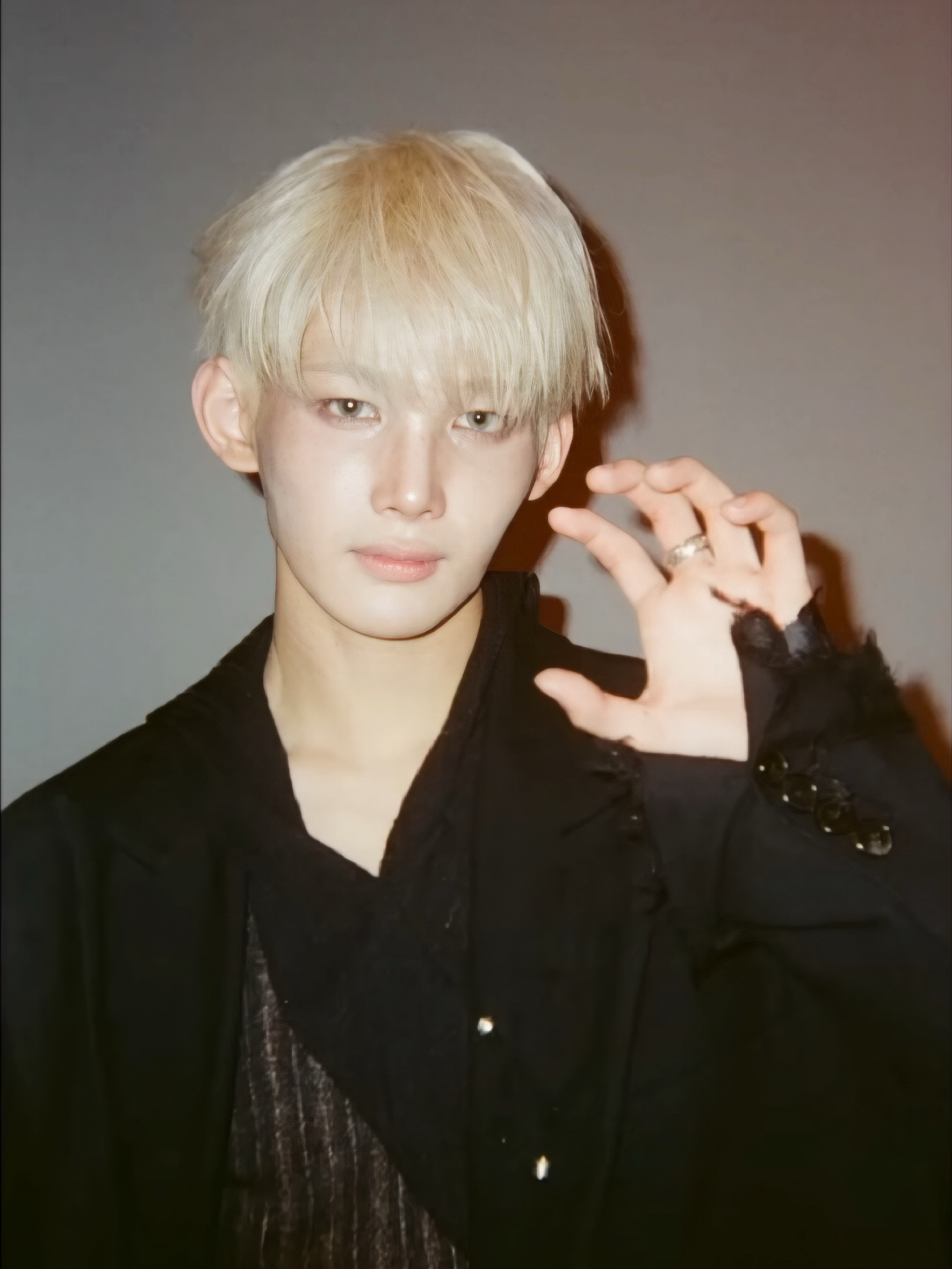 Latest photo of Jo (&TEAM)