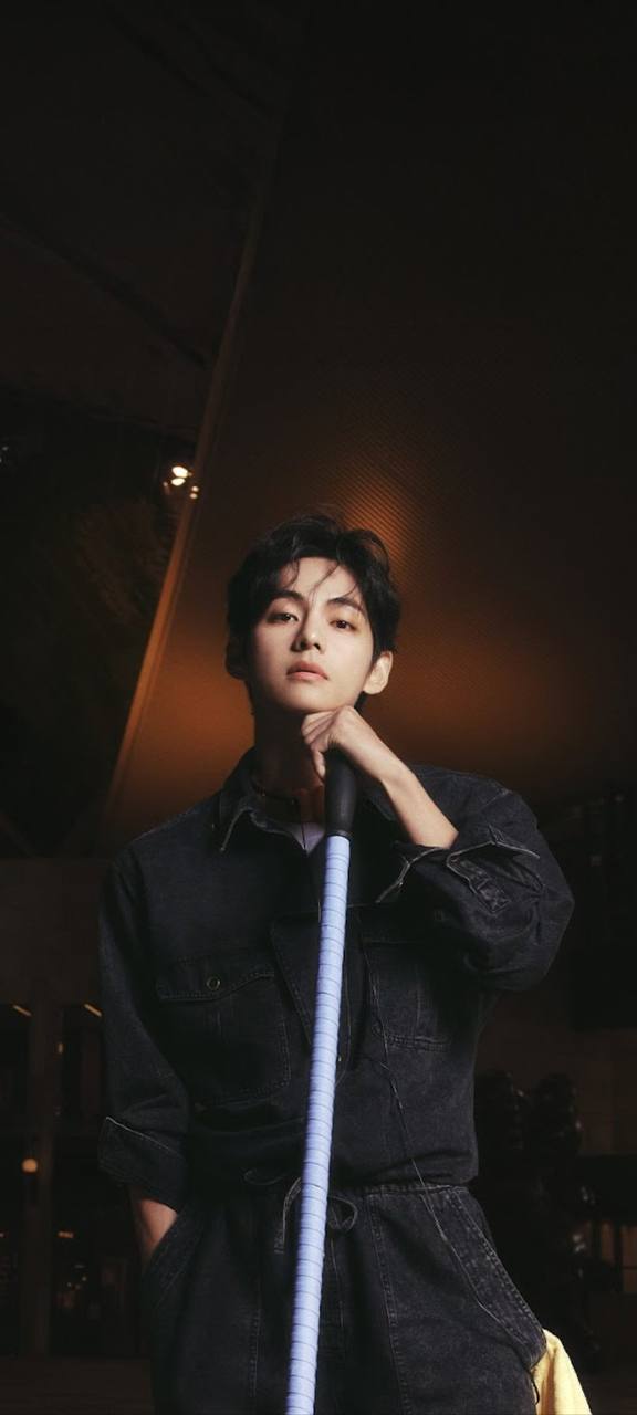 Recent activity shot of V (BTS)