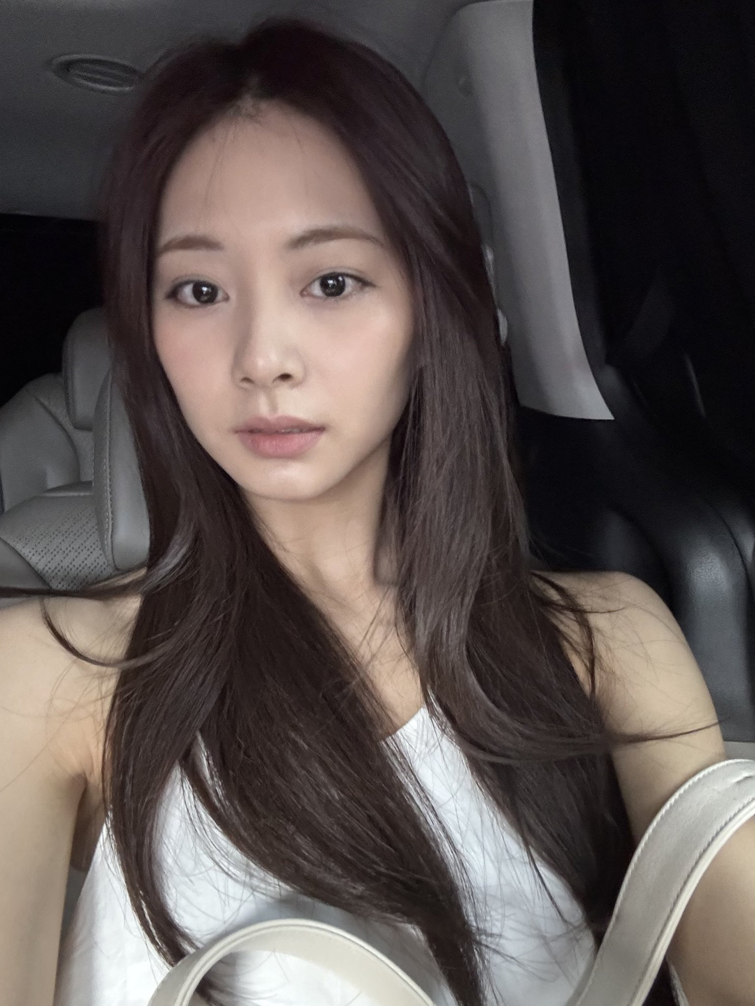 Behind-the-scenes cut of Tzuyu (TWICE)