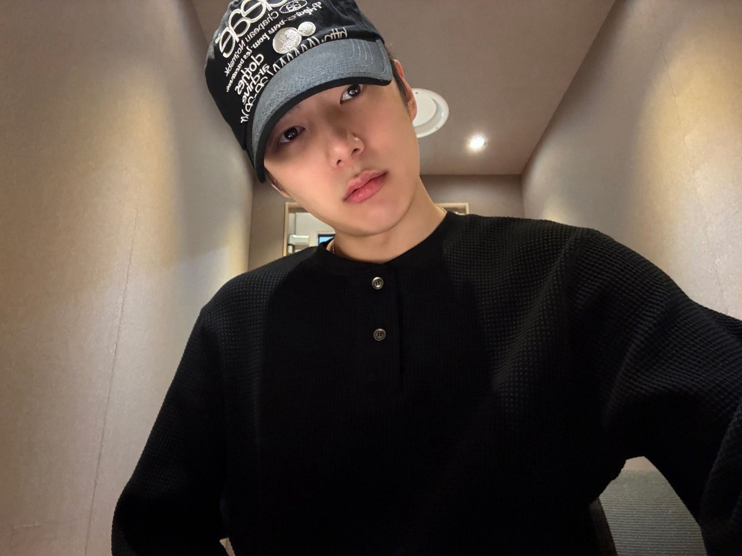 Behind-the-scenes cut of Minhyuk (MONSTA X)