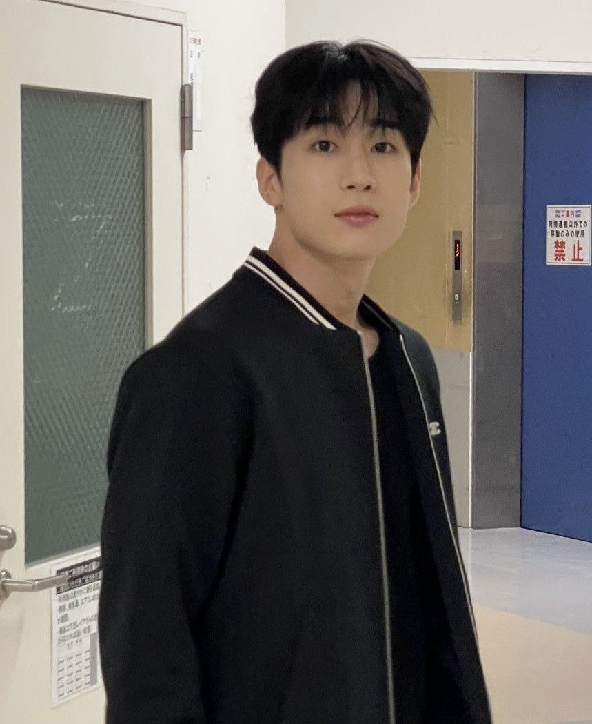 Latest photo of Han Seungwoo