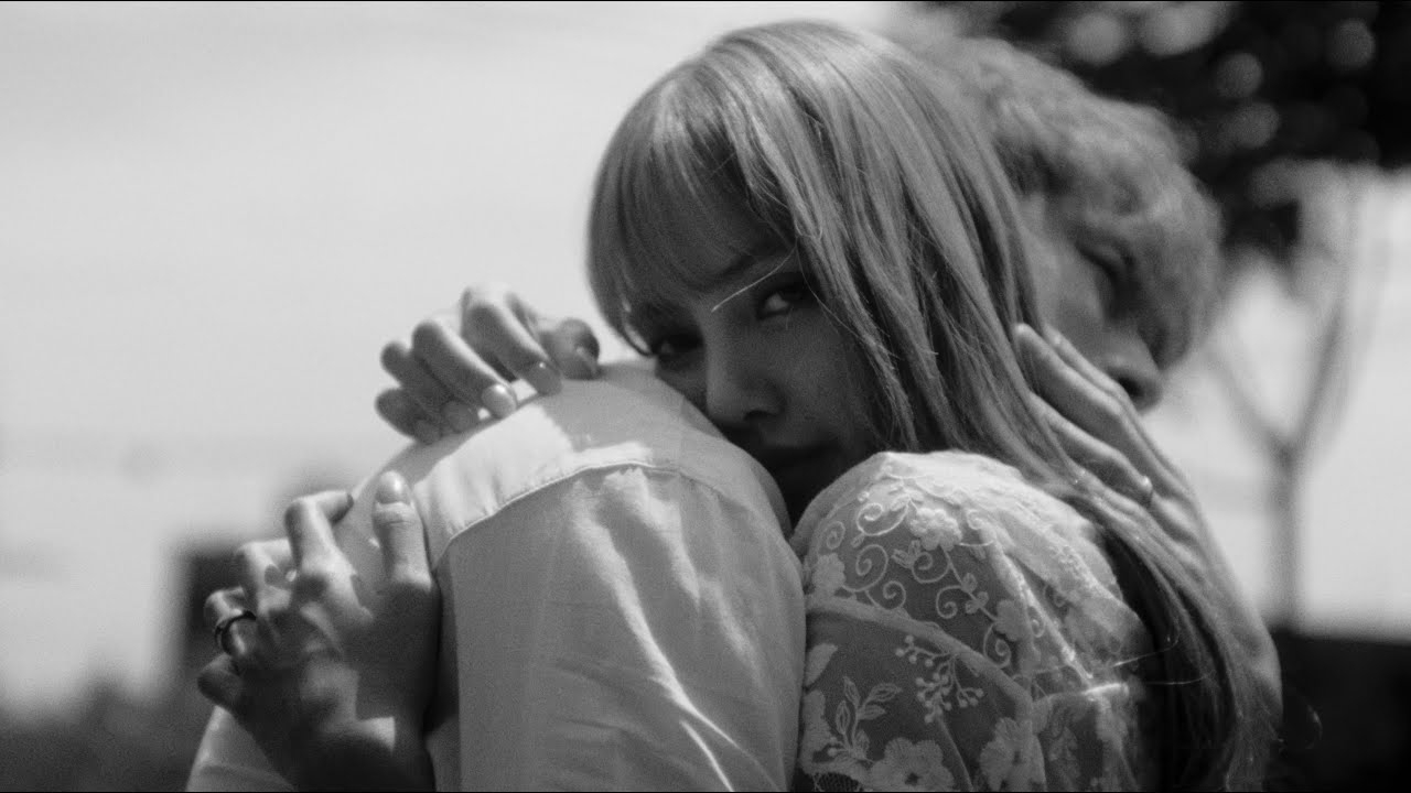 Foto terbaru Lisa (BLACKPINK)