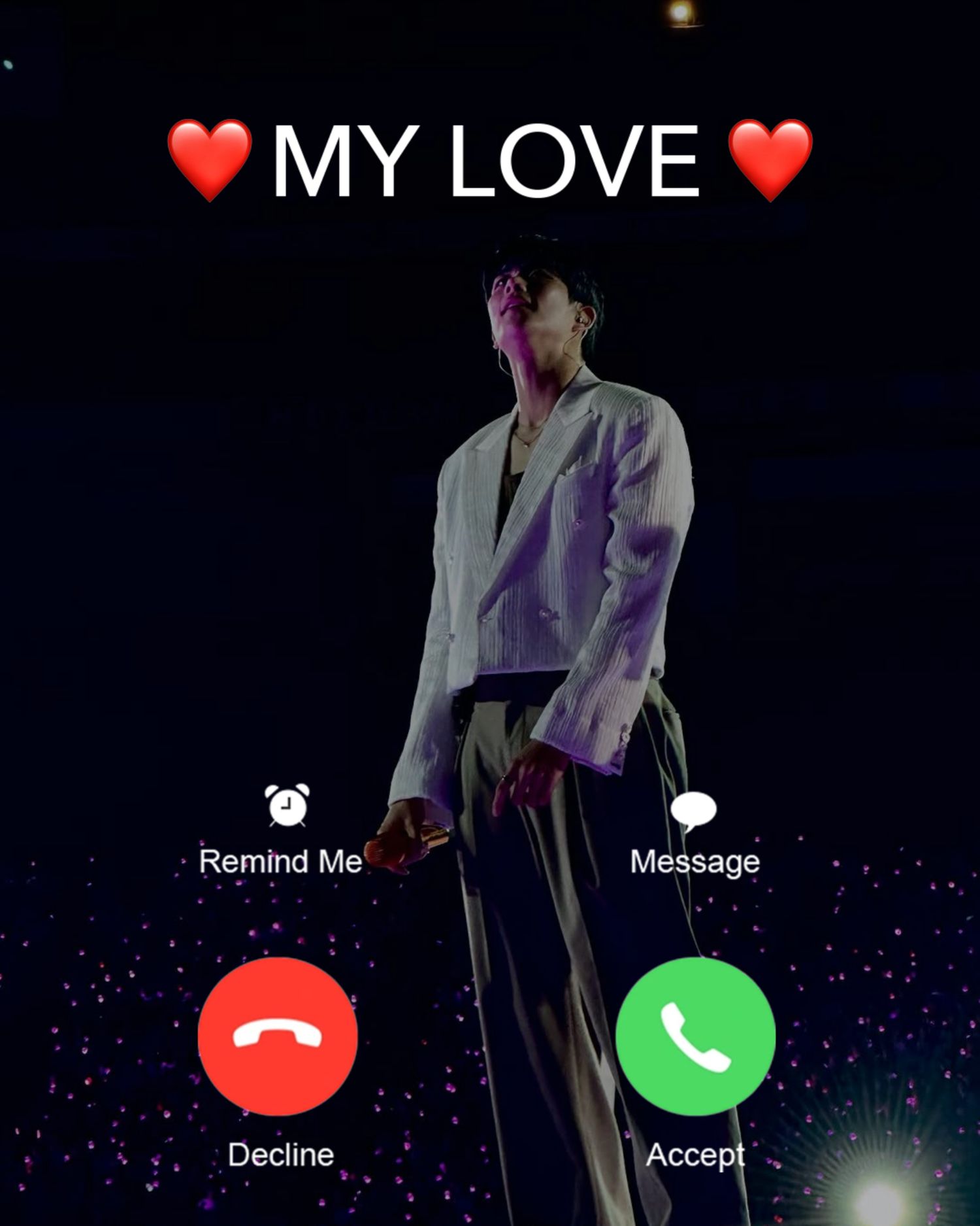 A moment captured by MJ (ASTRO)'s fan