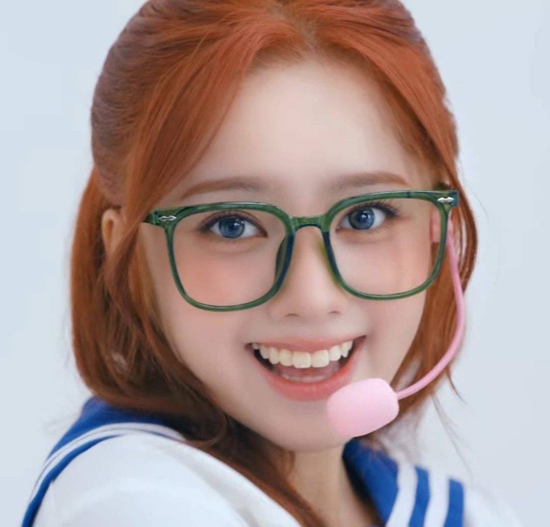 Latest photo of Elisia (UNIS)