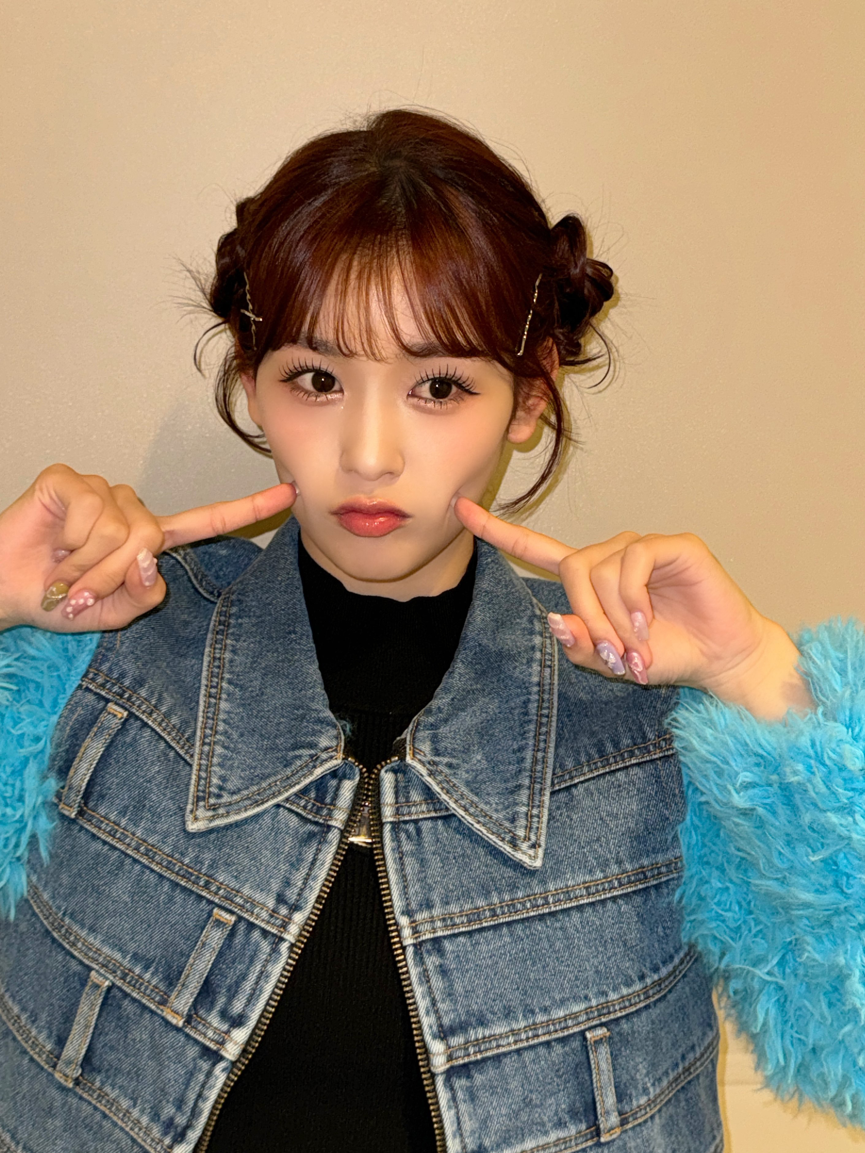이시이 란 (ME:I)의 비하인드 컷