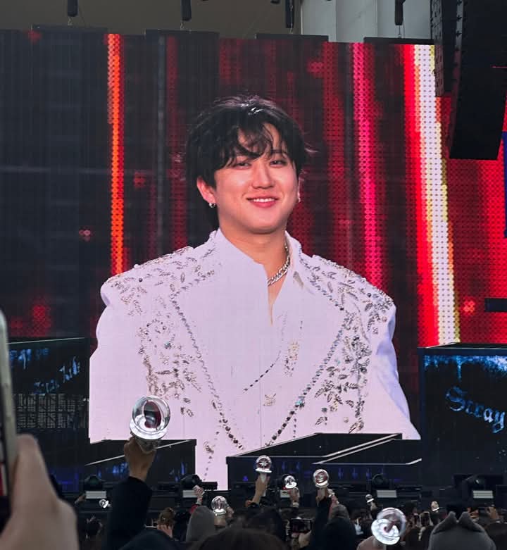 Latest photo of Changbin (Stray Kids)