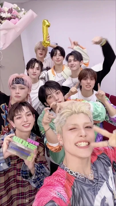 Behind-the-scenes cut of K (&TEAM)