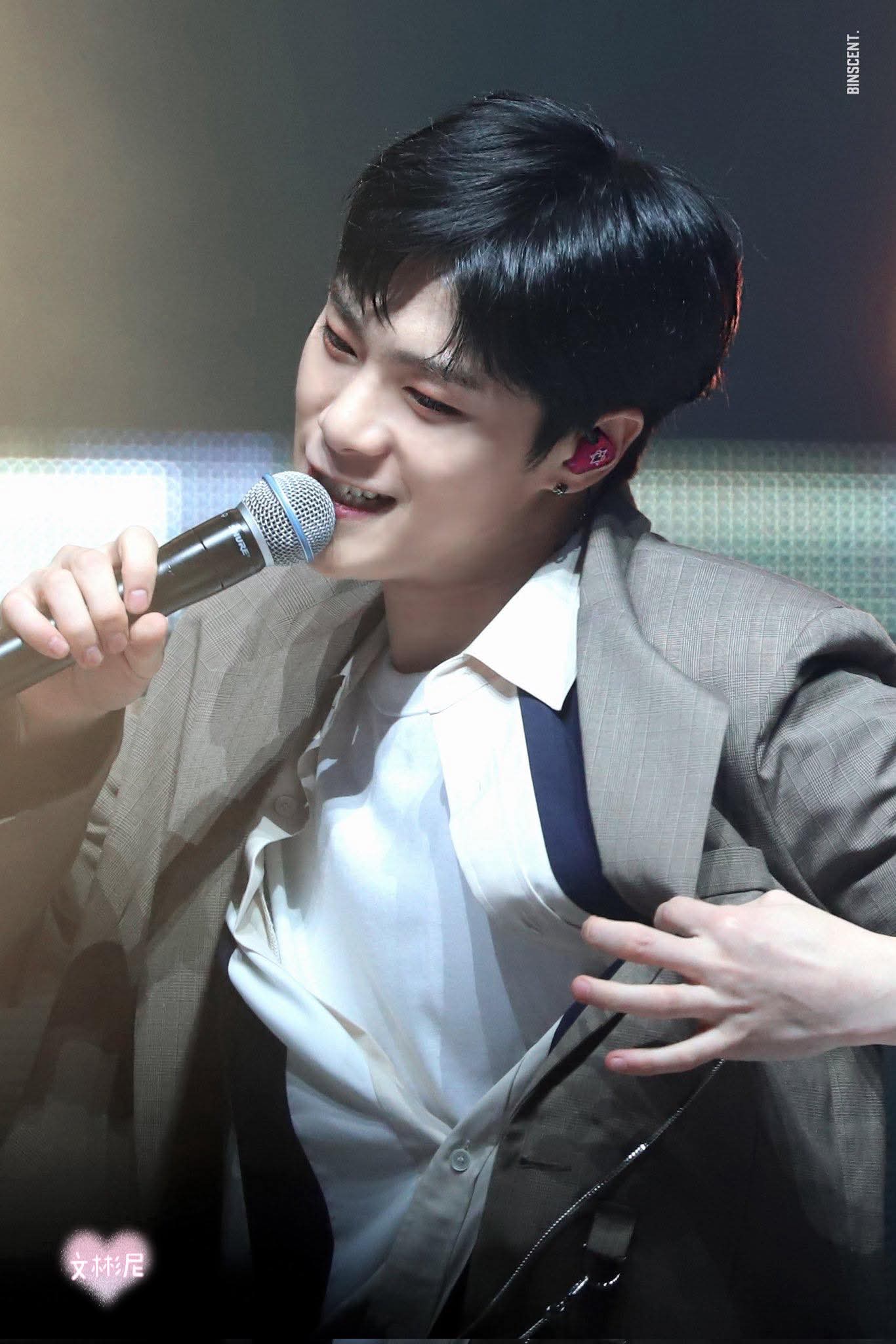 Latest photo of Moonbin (ASTRO)