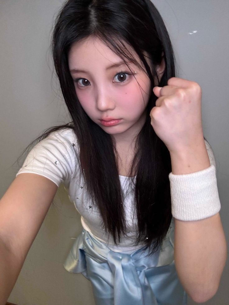 Latest photo of Wonhee (ILLIT)