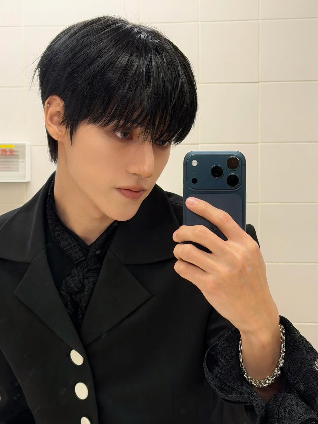 Recent activity shot of Wooyoung (ATEEZ)