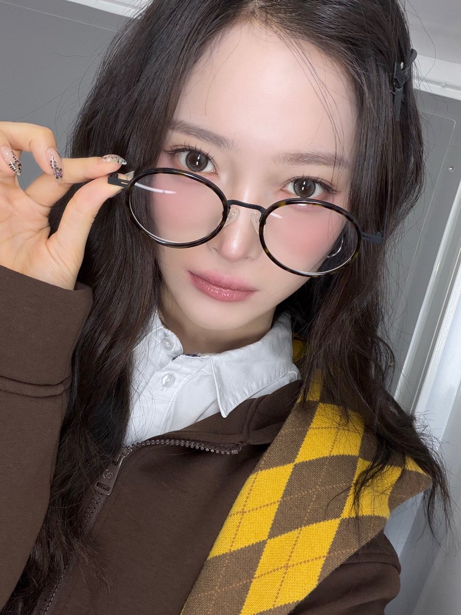 Latest photo of H1-KEY