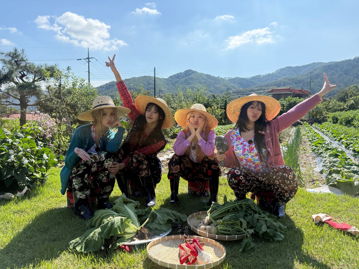 A moment captured by KISS OF LIFE's fan