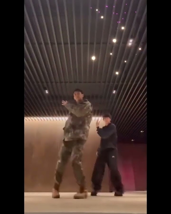 Behind-the-scenes cut of Jinjin (ASTRO)