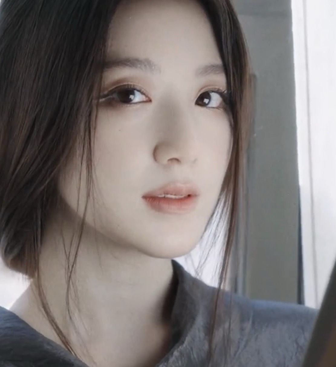 Latest photo of Shuhua (i-dle)