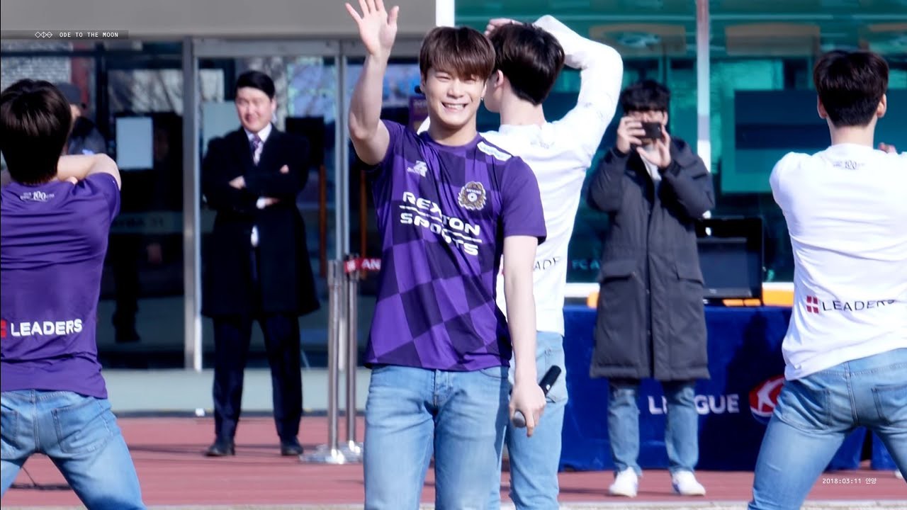 A moment captured by Moonbin (ASTRO)'s fan