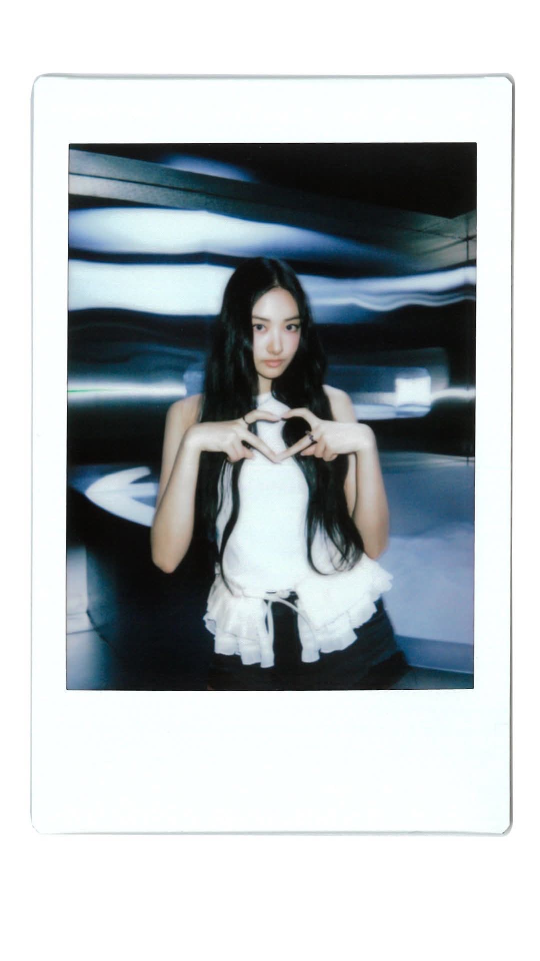 ガウォン (MEOVV)の最新写真