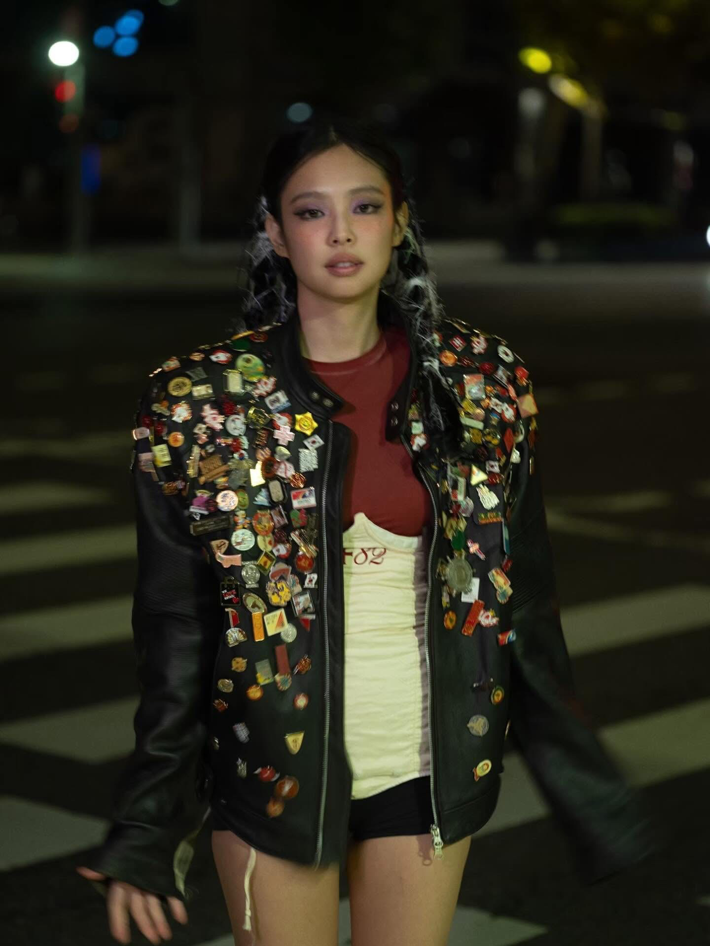 Jennie (BLACKPINK)粉丝拍下的瞬间