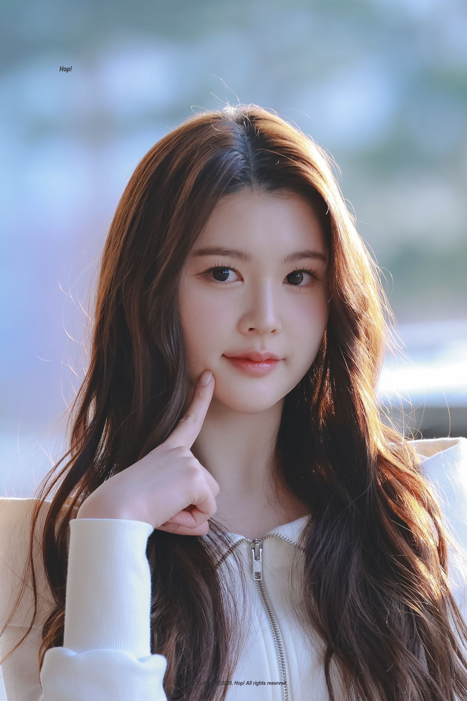 A moment captured by A-na (Hearts2Hearts)'s fan