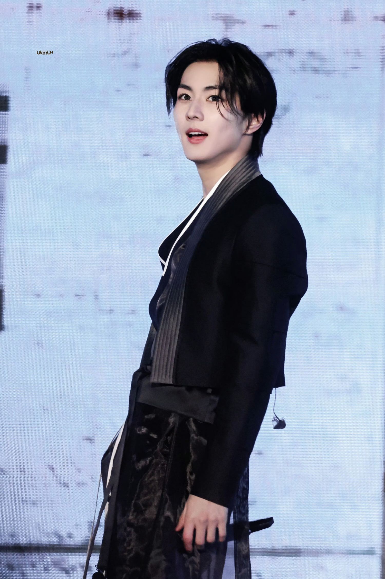 A moment captured by Jungwon (ENHYPEN)'s fan