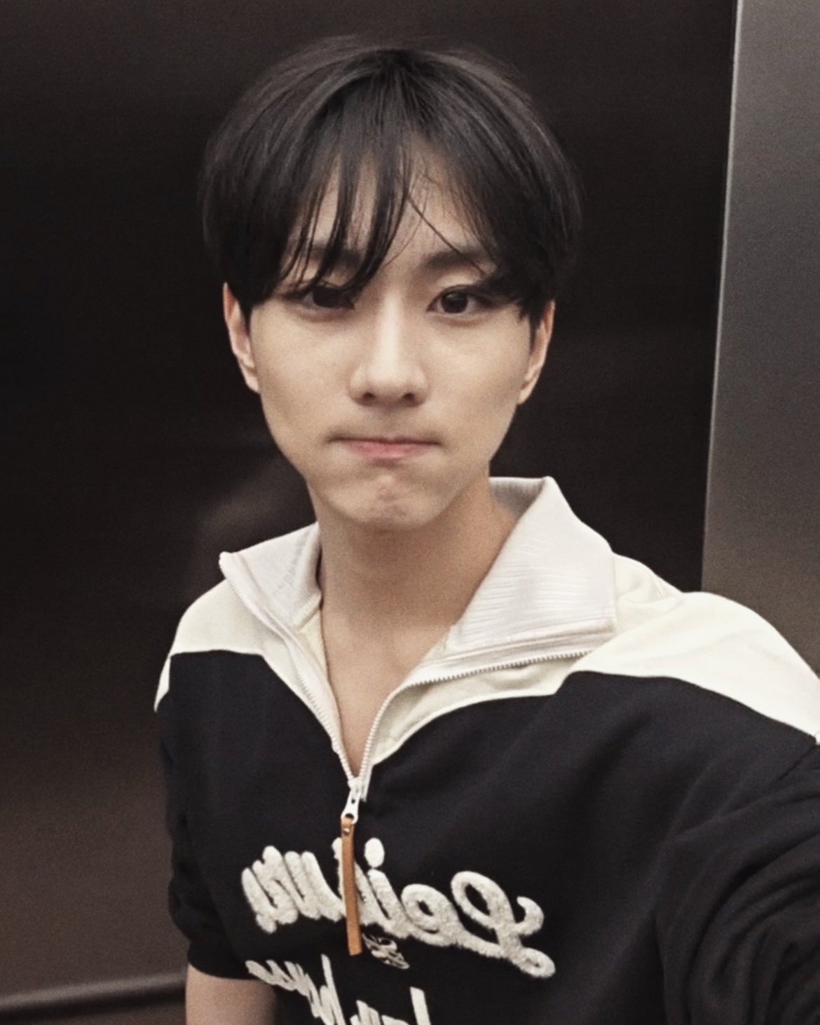 Latest photo of Jungwon (ENHYPEN)
