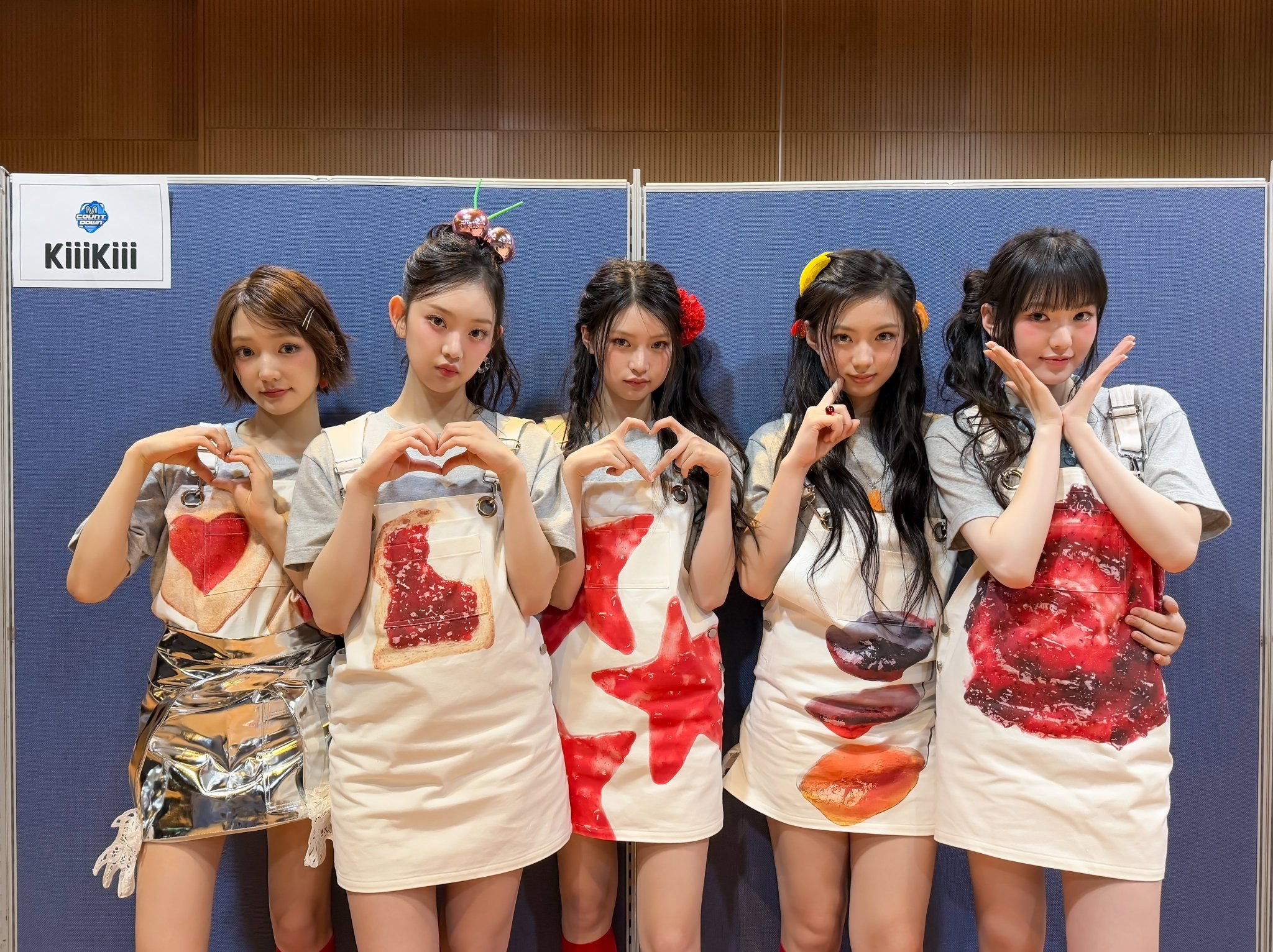 Recent activity shot of KiiiKiii