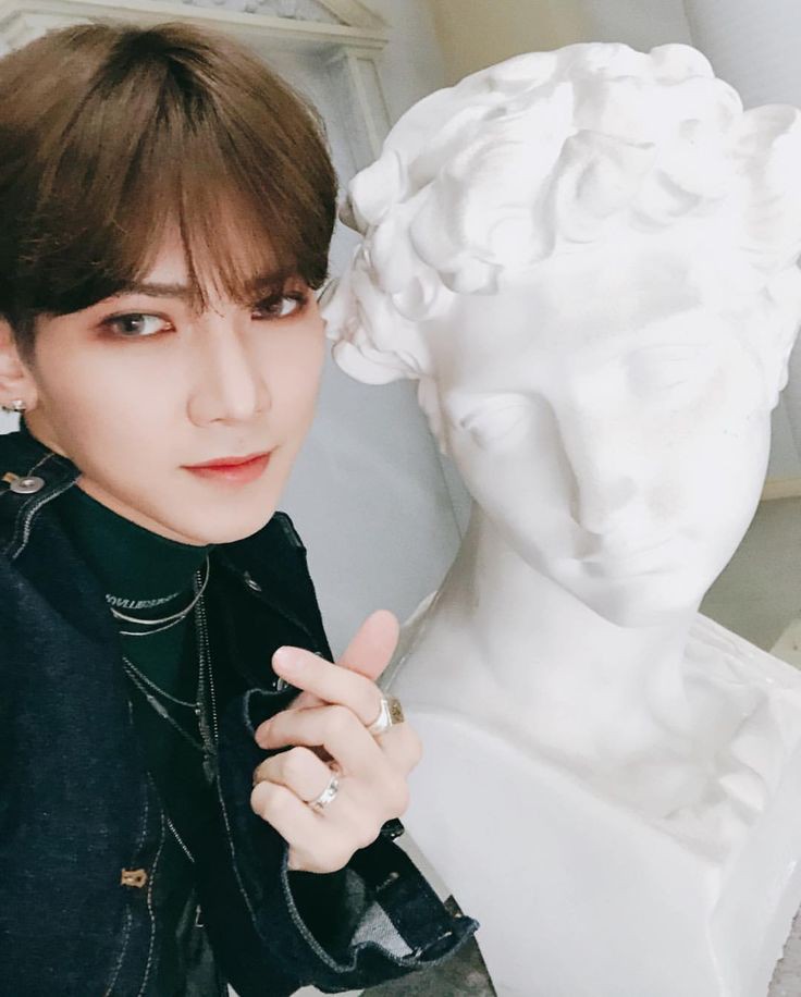Behind-the-scenes cut of ATEEZ