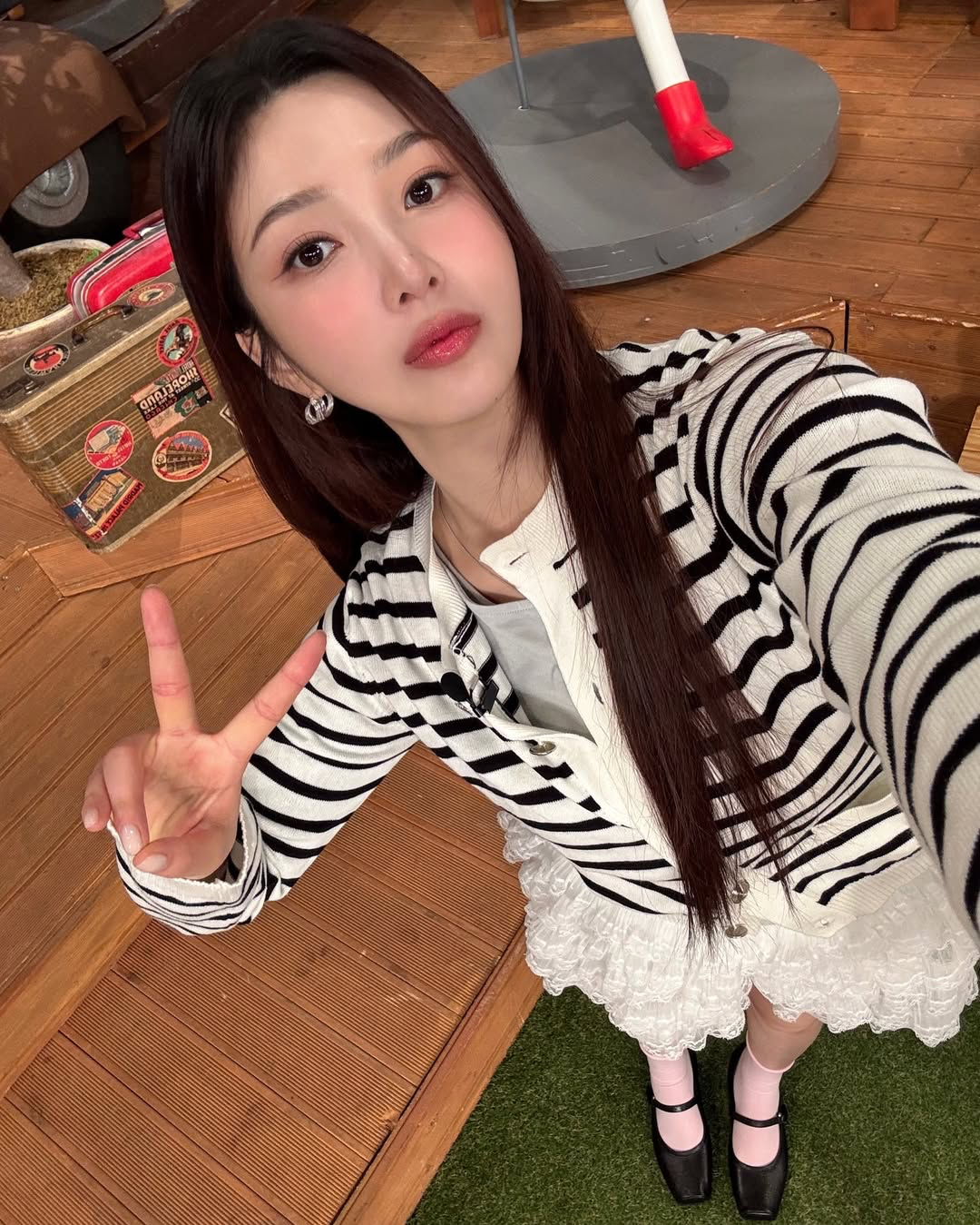A moment captured by Joy (Red Velvet)'s fan
