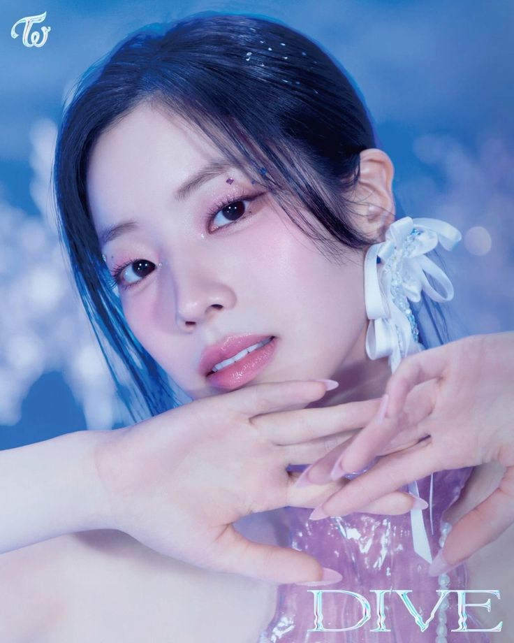 Behind-the-scenes cut of Dahyun (TWICE)
