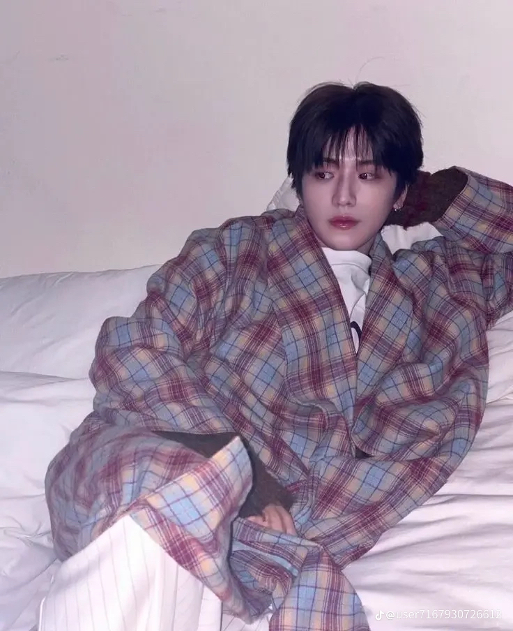 리우 (BOYNEXTDOOR) 최근 활동샷