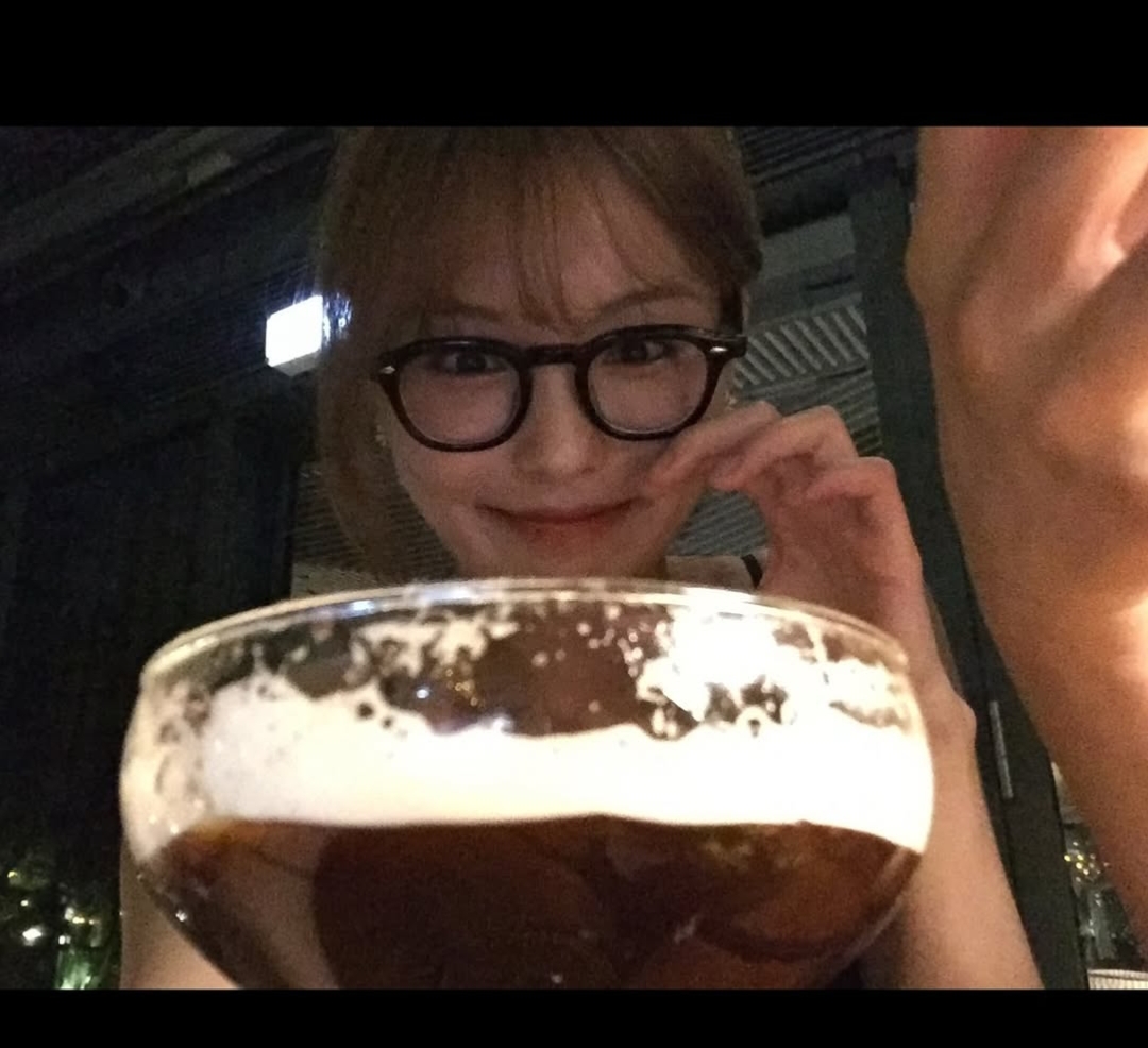 A moment captured by Ahin (MOMOLAND)'s fan