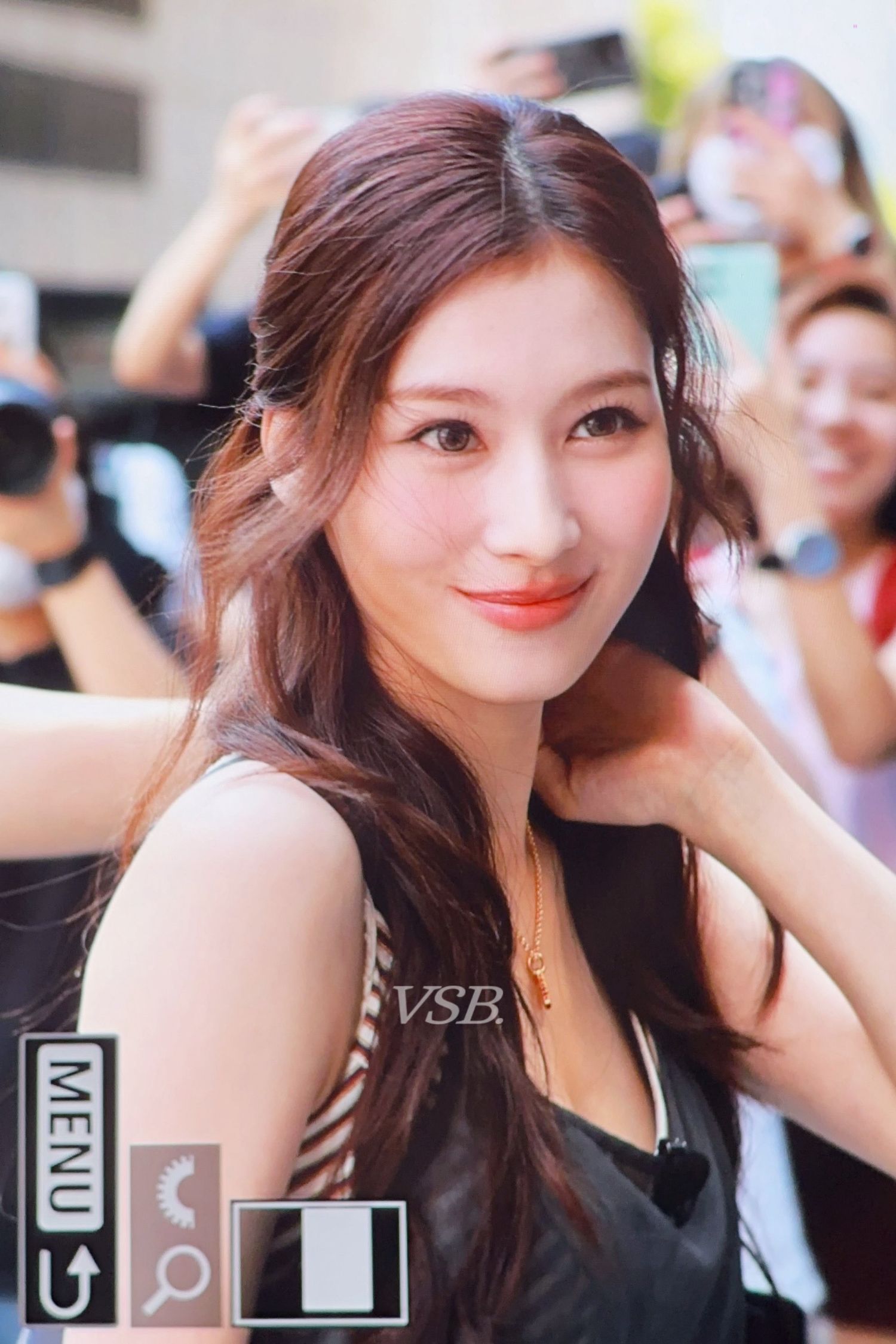 Sana (TWICE)的最新活动照片