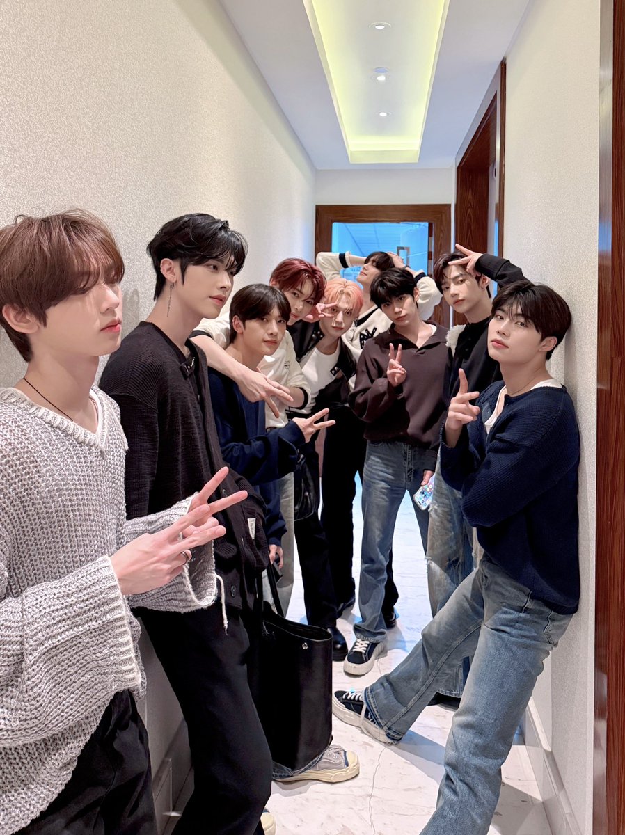 Behind-the-scenes cut of ZEROBASEONE