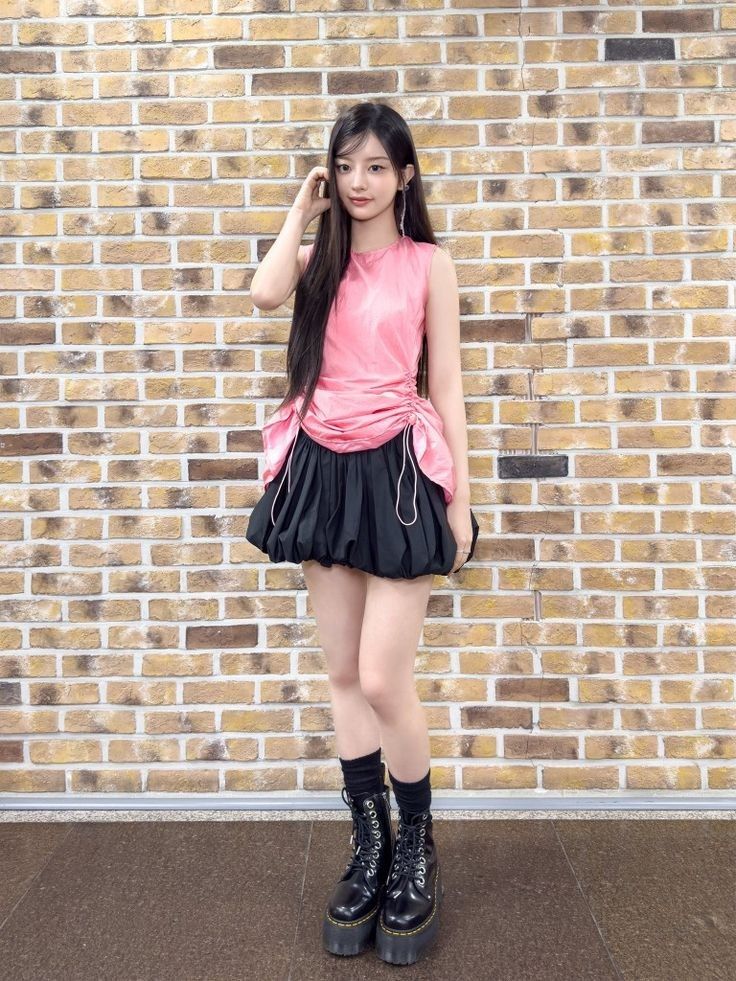 Latest photo of Minju (ILLIT)