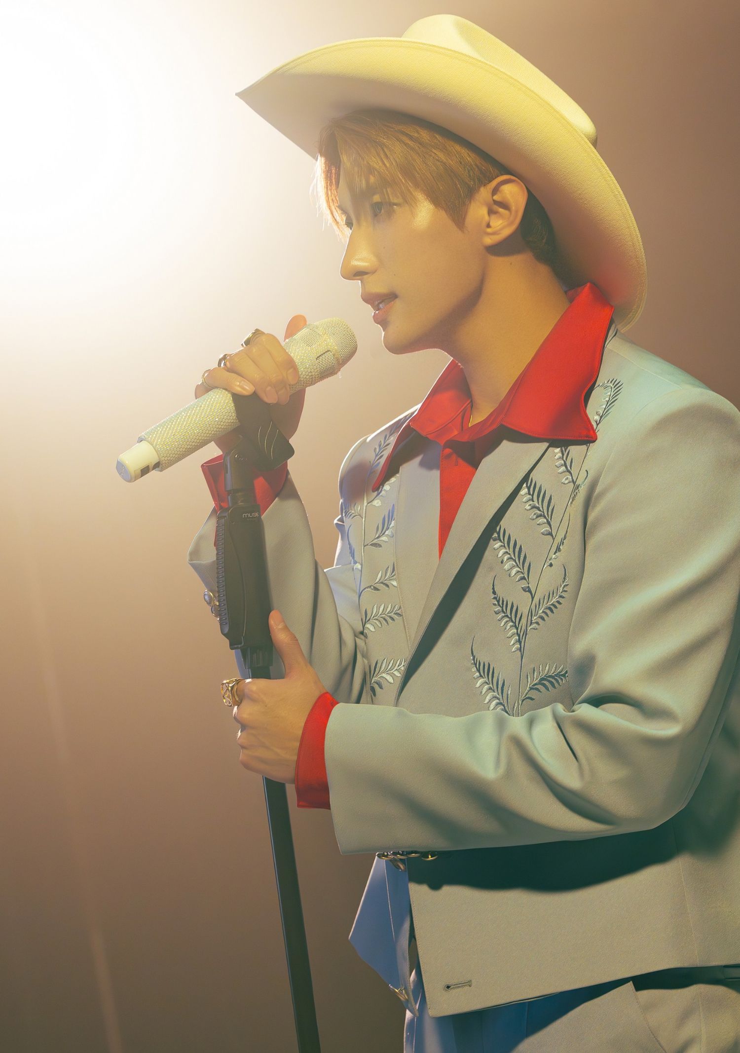 Latest photo of DK (SEVENTEEN)