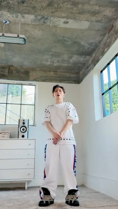 Recent activity shot of Kihyun (MONSTA X)