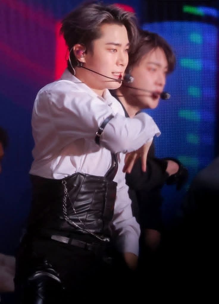 文彬 (ASTRO)的最新照片