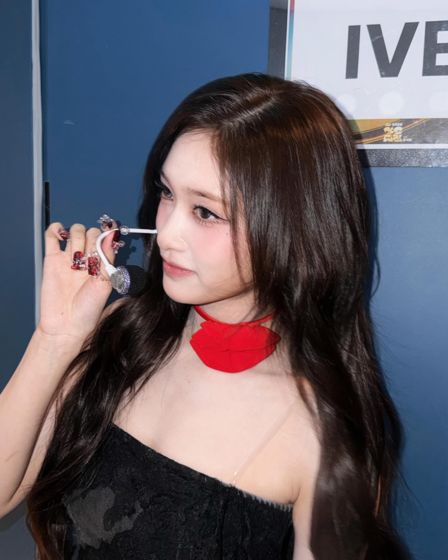 Behind-the-scenes cut of Leeseo (IVE)